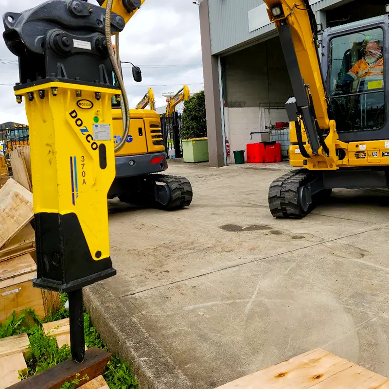 DOZCO 370A rock breaker in use