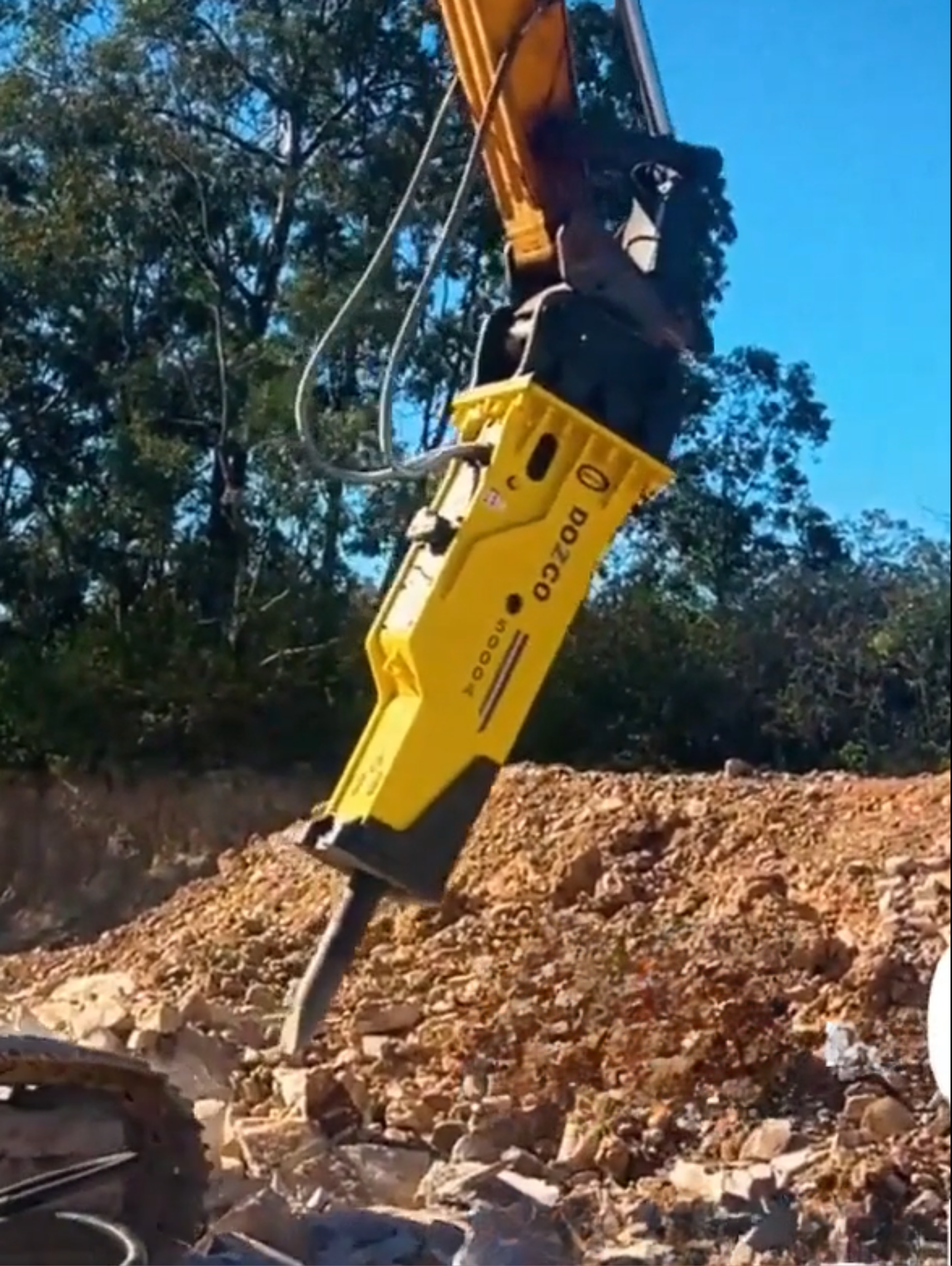 DOZCO 5000A rock breaker at work
